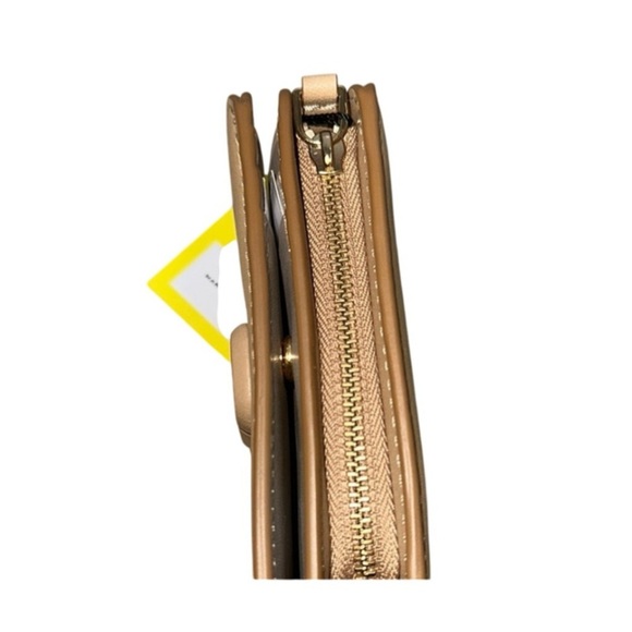 Marc Jacobs Tan Leather Snap Shot Wallet NWT - Picture 2 of 5